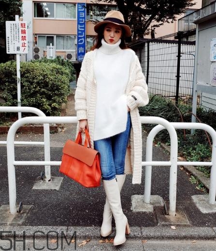 白色毛衣配什么褲子？白色毛衣搭配褲子圖片