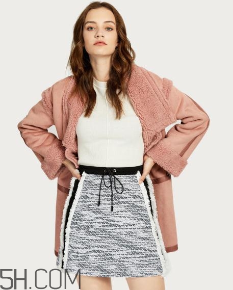 ur的衣服怎么樣？ur的衣服可以退嗎？