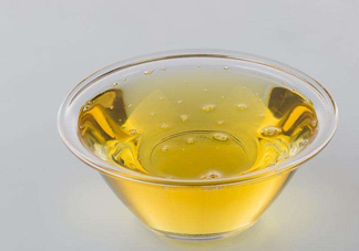 調(diào)和油是什么油？調(diào)和油和花生油哪個好