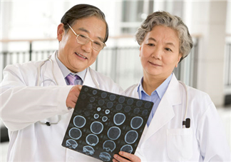 甲亢為什么會突眼？甲亢為什么會低鉀？