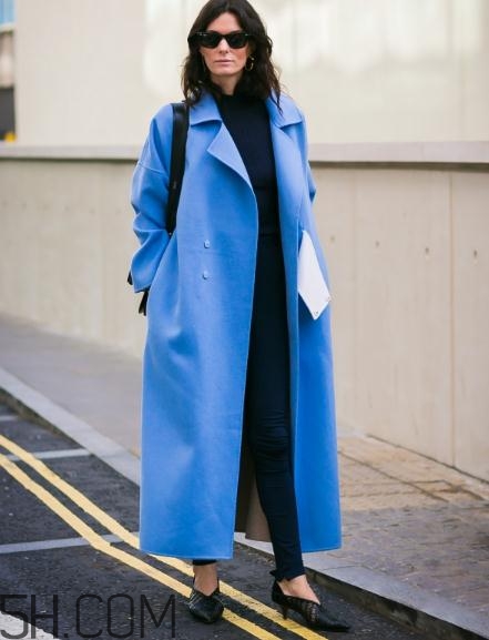 胸大的人適合穿什么衣服？胸大的女生穿什么衣服好看？