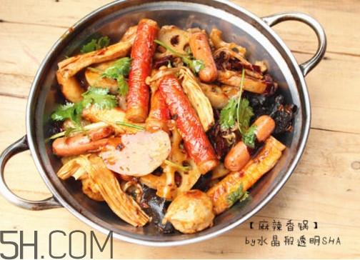 開(kāi)麻辣香鍋都需要什么設(shè)備？麻辣香鍋什么人不能吃