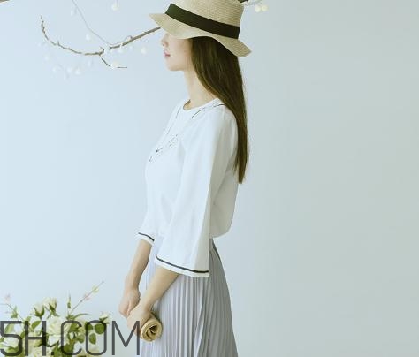 百武西是哪里的牌子？百武西的衣服怎么樣？