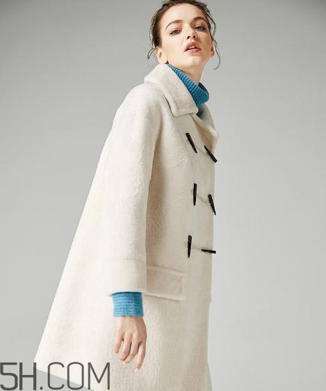羊剪絨和羽絨服哪個(gè)好？羊剪絨大衣和羽絨服哪個(gè)保暖？