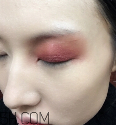 破碎娃娃妝怎么化？萬圣節(jié)破碎娃娃妝畫法教程