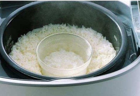 不用電飯鍋怎么煮飯？煮飯時(shí)飯和水的比例是多少