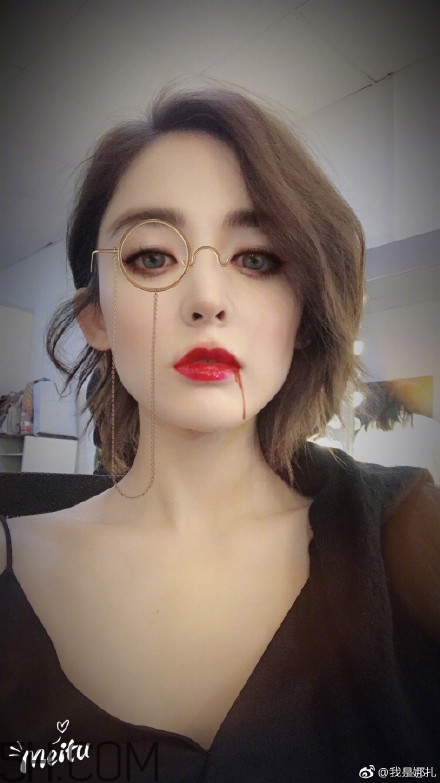 娜扎吸血鬼妝容是用的什么軟件？娜扎吸血鬼妝容操作步驟