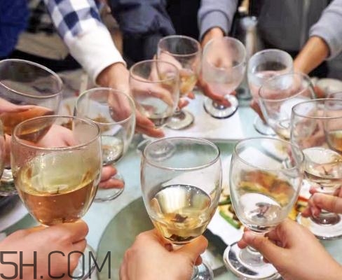 喝酒會(huì)影響性功能嗎？喝酒會(huì)腎虛嗎？