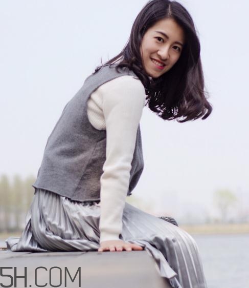one more的衣服怎么樣？one more衣服貴嗎？