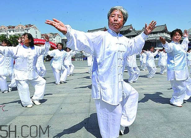 八段錦是誰(shuí)創(chuàng)立的？八段錦什么時(shí)候練最好