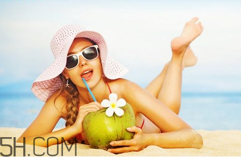 丸美防曬霜的價格是多少？spf50的防曬霜傷皮膚嗎？