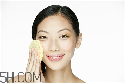 隆胸后多久變得柔軟？隆胸后多久可以側(cè)睡？