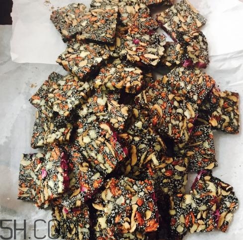 東阿阿膠怎么吃最好？東阿阿膠怎么弄碎？