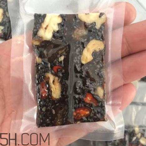 東阿阿膠可以空腹吃嗎？東阿阿膠吃了會(huì)發(fā)胖嗎？
