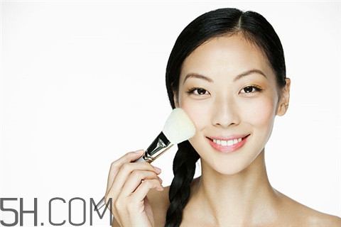 烤瓷牙能吃硬東西嗎？烤瓷牙能用美牙儀嗎？