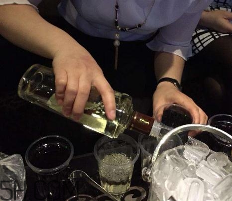 關節(jié)炎患者能喝酒嗎？喝酒對關節(jié)炎有影響嗎？
