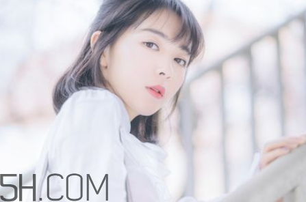 防曬乳需要卸妝嗎？防曬噴霧能用多久？