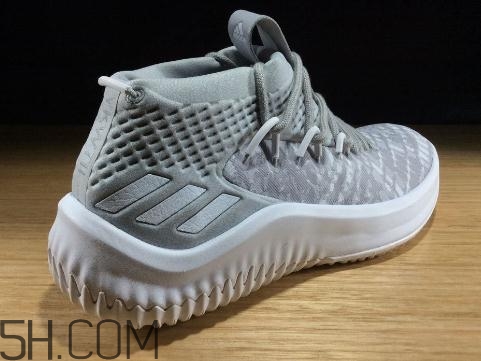 adidas dame 4利拉德母校配色實(shí)物什么樣？