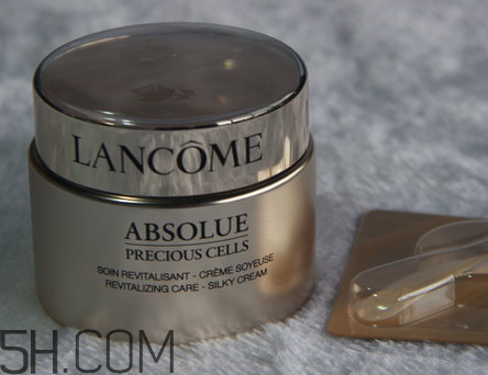 三大貴婦面霜比較_la prairie、Lamer和蘭蔻修復(fù)面霜比較