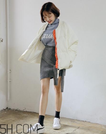 白色羽絨服配什么鞋子？白色羽絨服搭配鞋子圖片