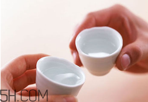 洗發(fā)水怎么區(qū)分酸堿性？防掉發(fā)的最好方法