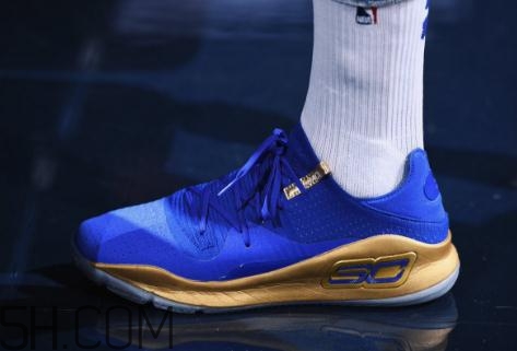 under armour curry 4 low勇士隊藍(lán)金配色會發(fā)售嗎？