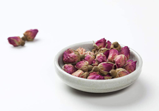 玫瑰花茶是涼性的嗎？玫瑰花茶哪個(gè)牌子好