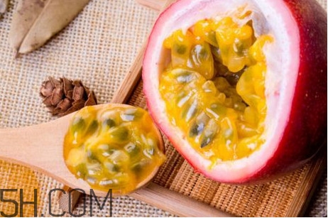 百香果能和柿子一起吃嗎？百香果不能和什么一起吃