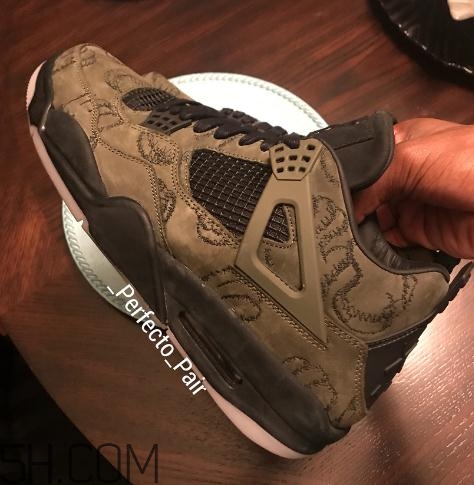 kaws與air jordan 4聯(lián)名橄欖綠版本實物什么樣？