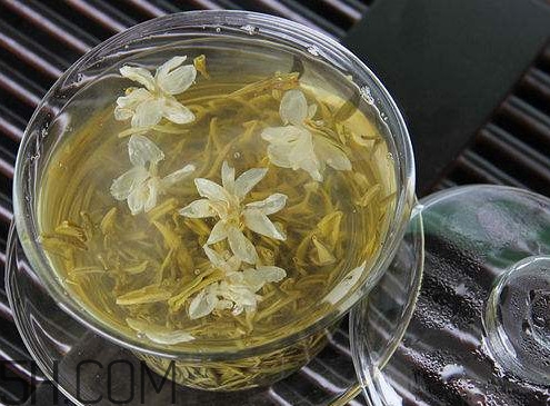 茉莉花茶是帶花的好還是不帶花的好？哪里的茉莉花茶最好