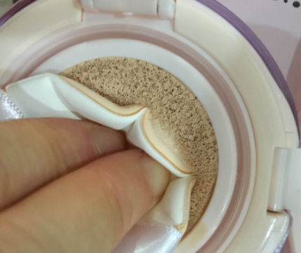 卡姿蘭氣墊cc和瑪麗黛佳哪個(gè)好？對(duì)比