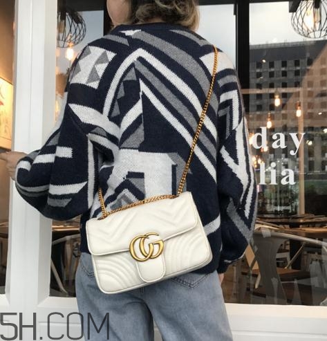 白色包包變黃了怎么辦？白色包包黑了怎么清洗？