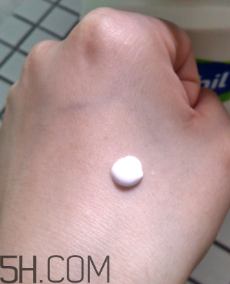 絲塔芙保濕潤膚乳嬰兒能用嗎？絲塔芙潤膚乳怎么樣？