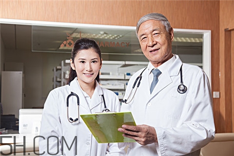 水痘多久不會傳染？水痘多久可以洗澡？
