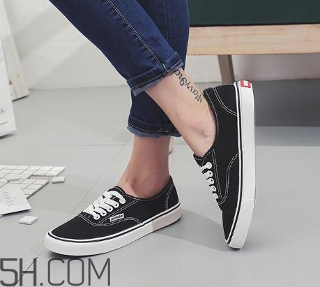 穿帆布鞋可以跑步嗎？穿帆布鞋跑步好嗎？
