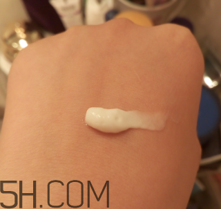 露得清身體乳怎么樣？露得清身體乳好用嗎？