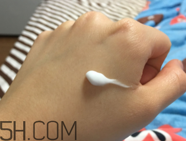 露得清身體乳怎么樣？露得清身體乳好用嗎？