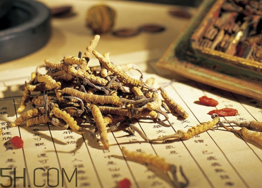 中藥可以和西藥一起吃嗎？中藥不能用什么鍋熬