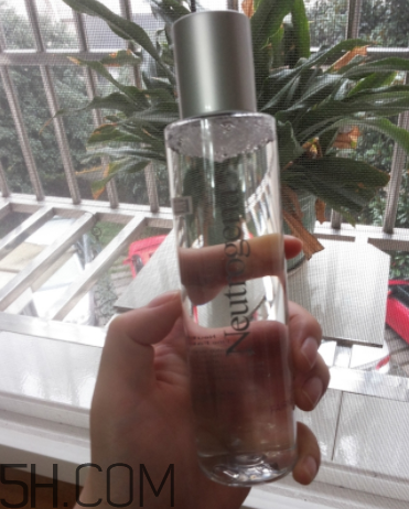 露得清保濕亮膚液怎么樣？露得清保濕亮膚液好用嗎？