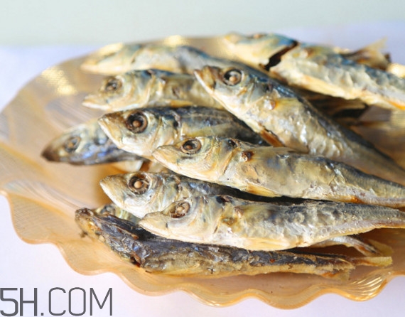 咸魚(yú)是不是海鮮？咸魚(yú)是不是咸水魚(yú)？