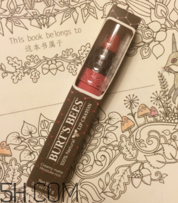 小蜜蜂唇膏筆多少錢？小蜜蜂唇膏筆很貴嗎？