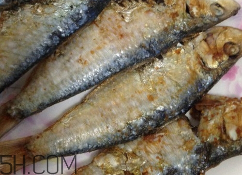 咸魚(yú)是不是海鮮？咸魚(yú)是不是咸水魚(yú)？