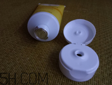 小蜜蜂潤(rùn)膚露怎么樣？小蜜蜂潤(rùn)膚露好用嗎？