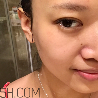 小蜜蜂水洗面膜敷多長(zhǎng)時(shí)間？小蜜蜂水洗面膜用法