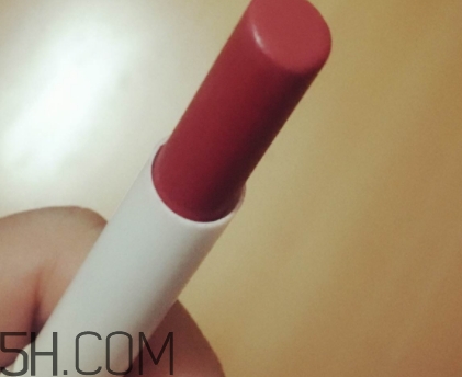 蒂詩(shī)顏口紅有毒嗎？蒂詩(shī)顏口紅安全嗎？