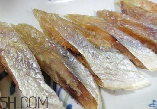 買的咸魚是生的還是熟的？買咸魚怎么挑選
