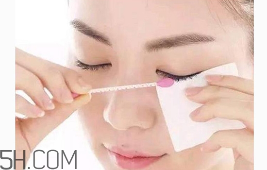 卸妝油如何卸眼妝？不化妝怎么用卸妝油？