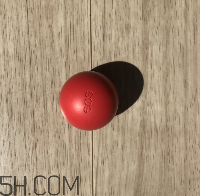 eos潤唇球好用嗎？eos潤唇球使用心得