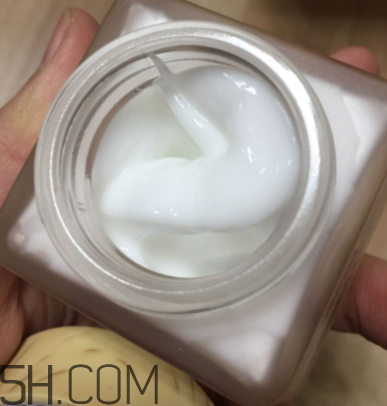 御泥坊礦物養(yǎng)膚霜怎么樣？御泥坊礦物養(yǎng)膚霜好用嗎？