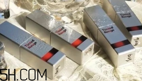 稚優(yōu)泉天空之境水光唇釉好用嗎_多少錢？